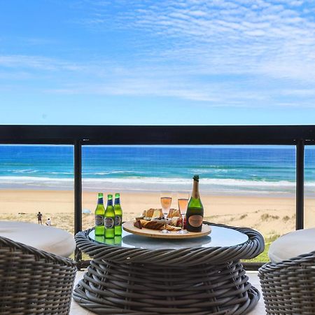 Salty Joe'S Beachfront Retreat Gold Coast Exterior photo
