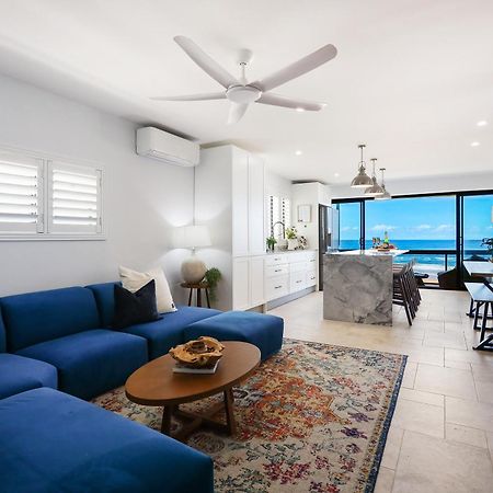 Salty Joe'S Beachfront Retreat Gold Coast Exterior photo