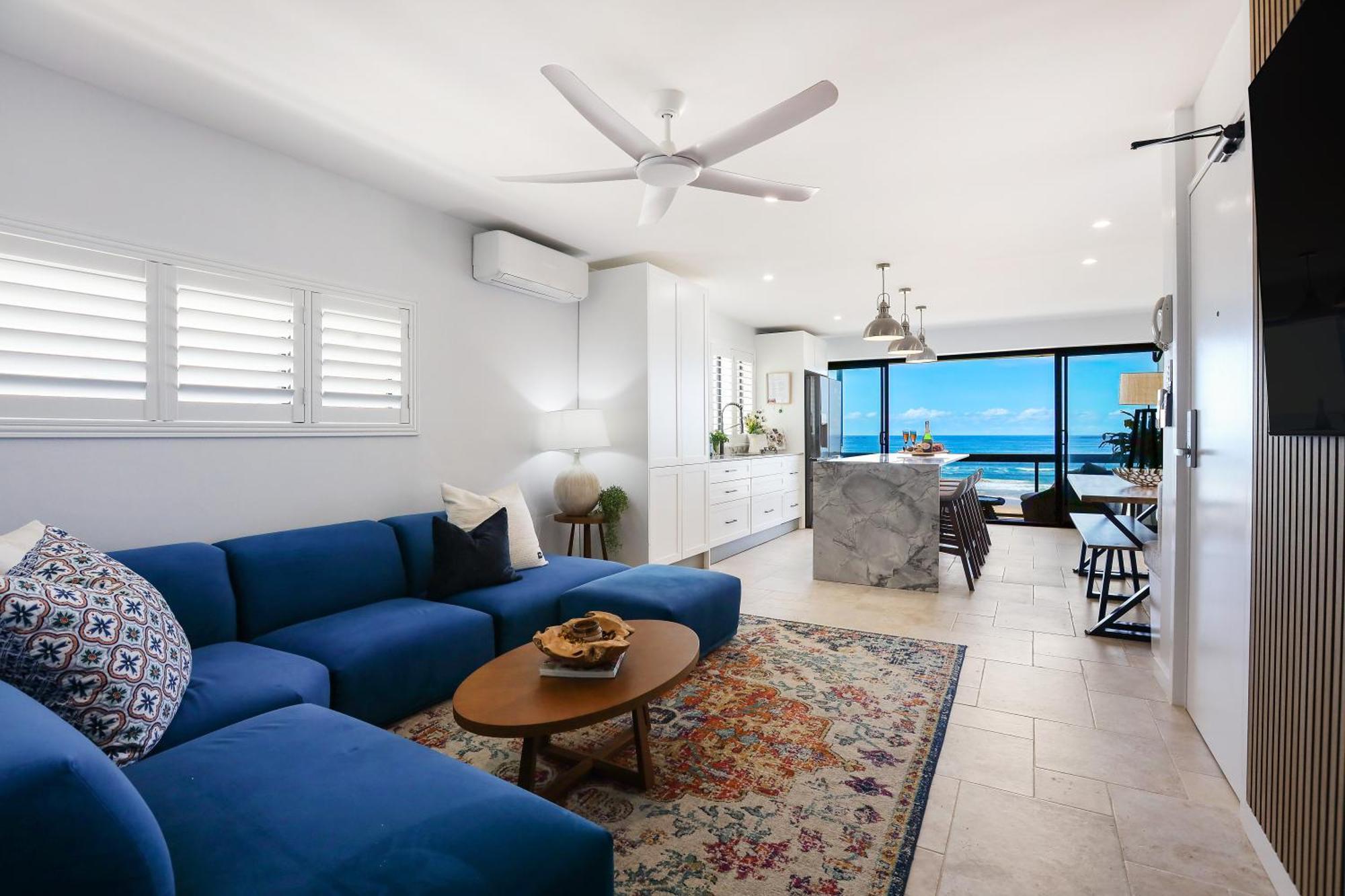 Salty Joe'S Beachfront Retreat Gold Coast Exterior photo